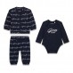 Set bebe cu maneca lunga Guess unisex cu print si logo 