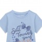 Tricou asimetric copii Guess pentru fata cu logo si alte elemente