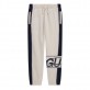 Pantaloni sport copii Guess de baiat inscriptie si buzunar la spate Pantaloni sport copii Guess de baiat inscriptie si buzunar la spate