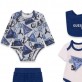 Set bebe Guess pentru baiat body pantaloni sosete si bavetica